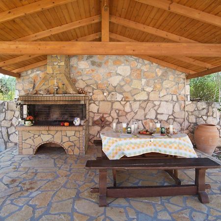 Iliachtides Villas Karavomylos Exterior photo
